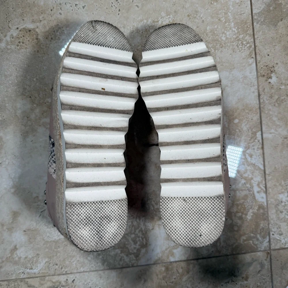 Steve Madden Studded Platform Espadrille Sneakers Women Size 8 Pink Snake Print